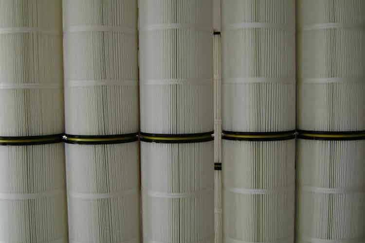  喷砂机米兰（中国）的安装方式有三种：垂直、倾斜、水平安装