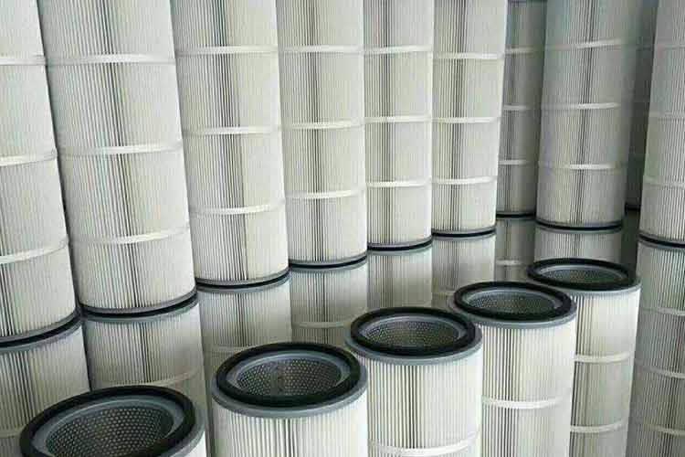 喷砂机米兰（中国）适于中小除尘系统非粘性、低浓度、粒粗粉尘除尘用，也适于一些老式袋除尘器的改造用