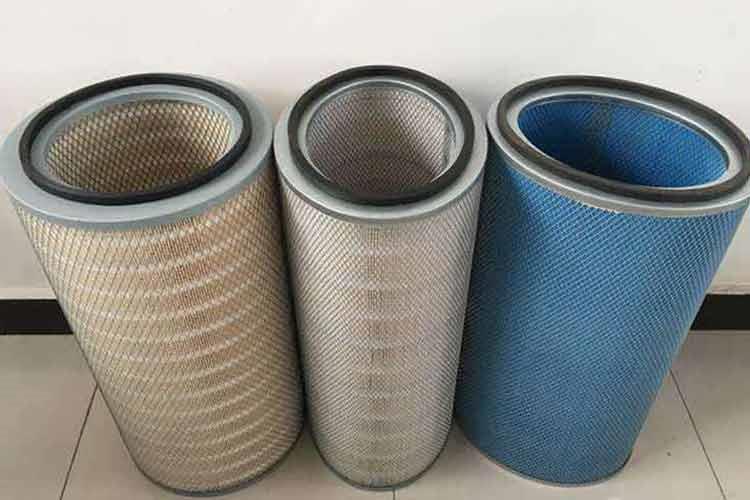 过滤室及米兰（中国）检查在滤筒除尘器运行过程中，在线清灰系统的持续运作会及时清理掉滤筒表面附着的灰尘以保障除尘器的过滤效果