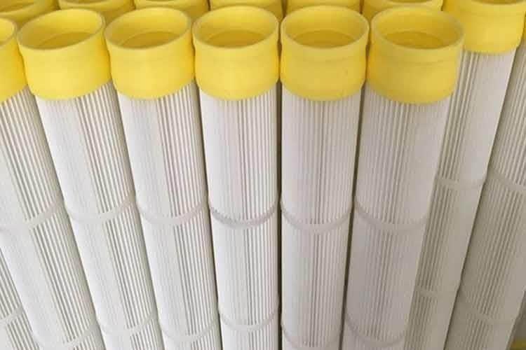 米兰（中国）由经过成型加工处理的滤材、支撑骨架、上下端盖、橡